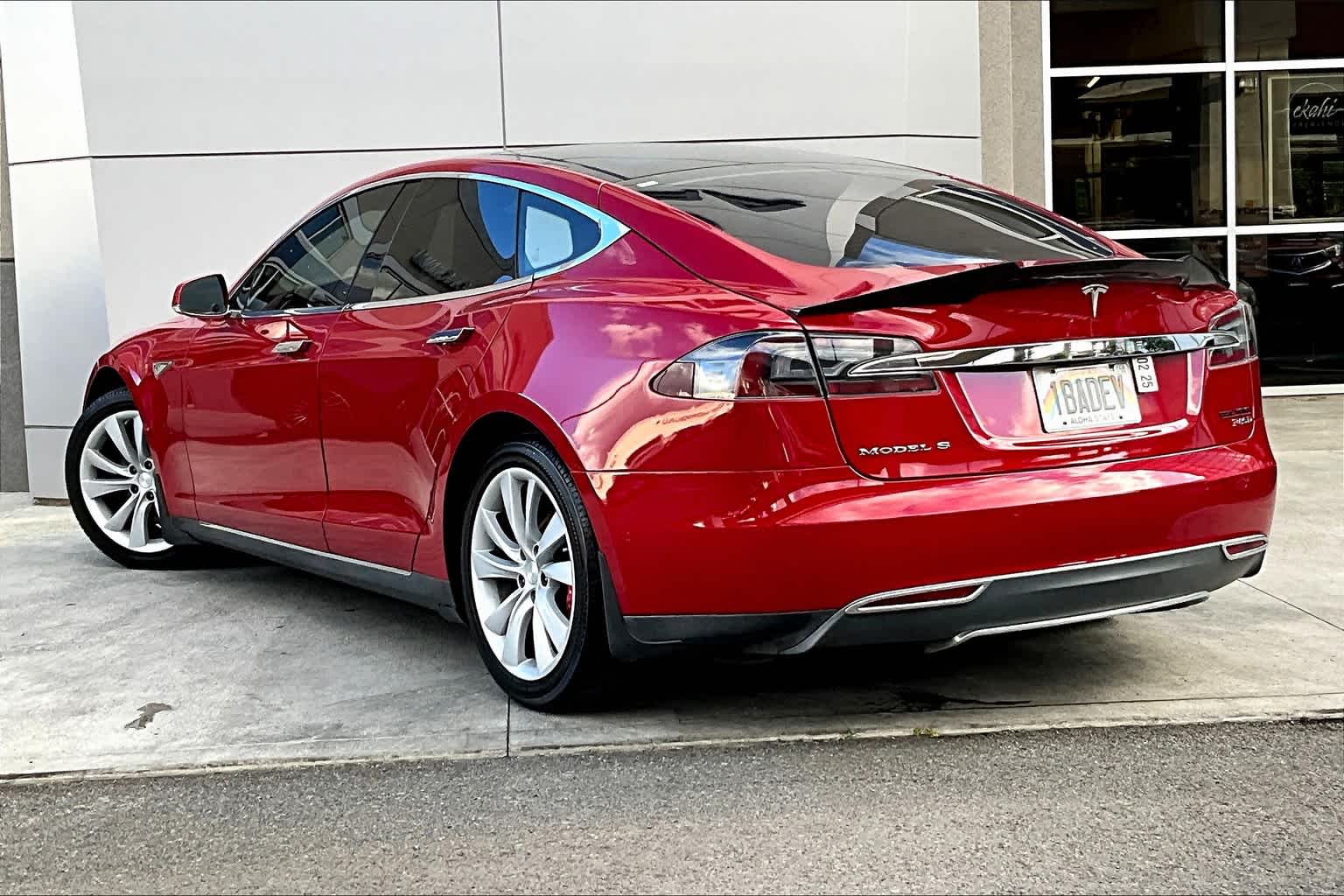 2015 Tesla Model S  4