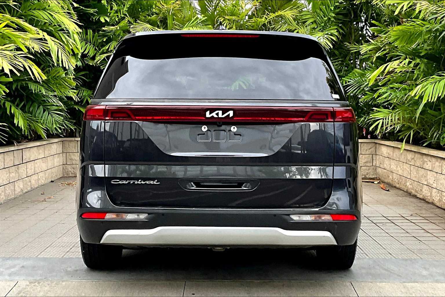 Thumbnail: 2022 Kia Carnival - 6