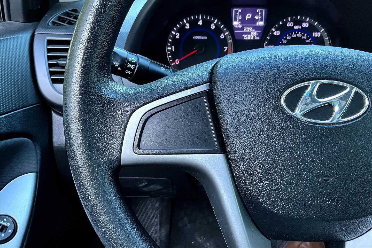 Thumbnail: 2016 Hyundai Accent - 23