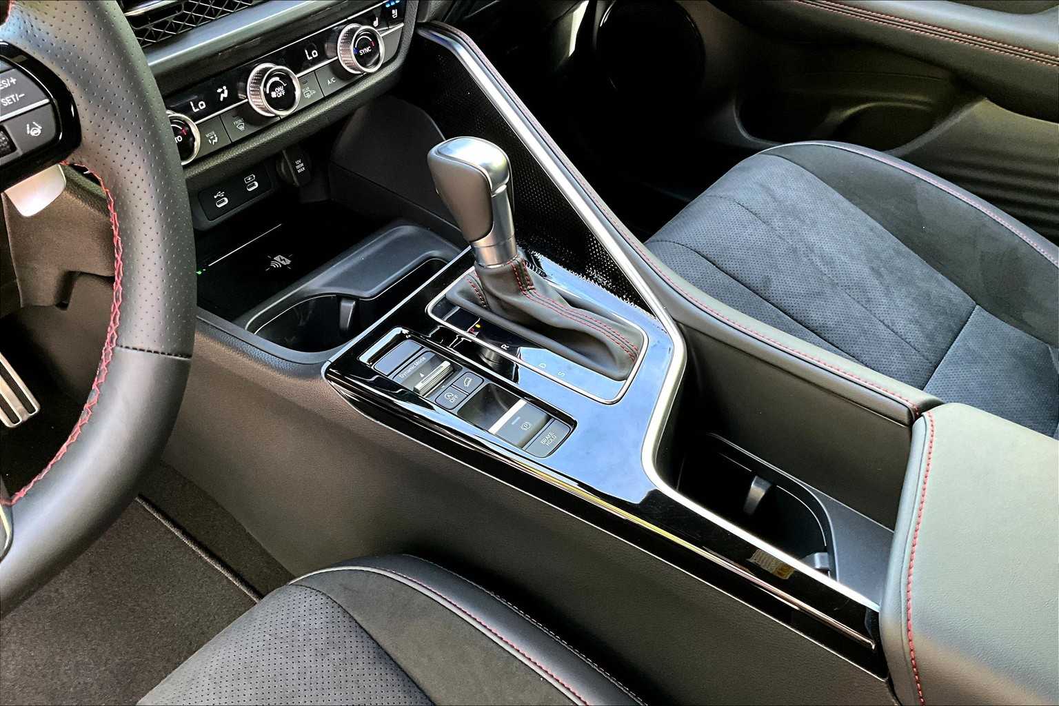 2025 Acura ADX A-SPEC 17