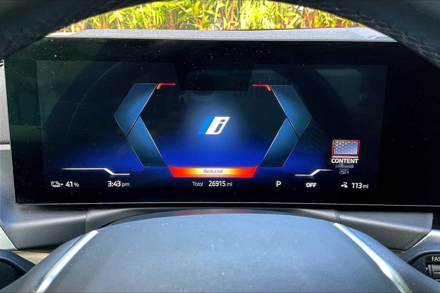 Thumbnail: 2022 BMW i4 - 18