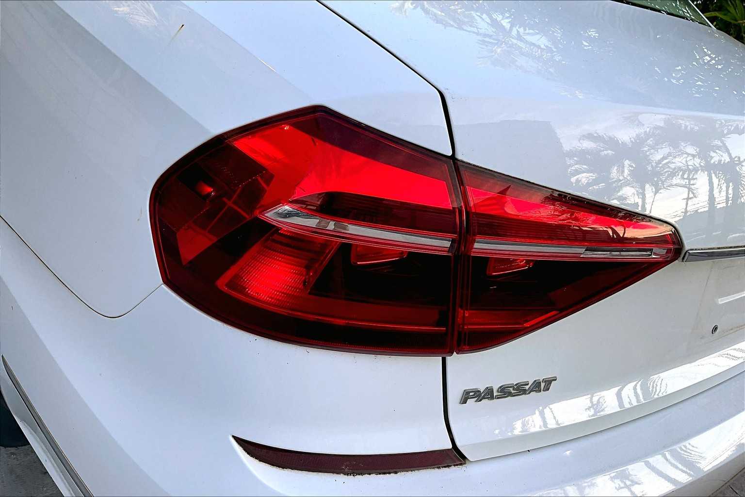 Thumbnail: 2017 Volkswagen Passat - 29