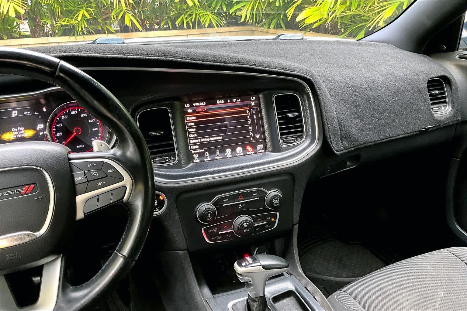 Thumbnail: 2016 Dodge Charger - 16