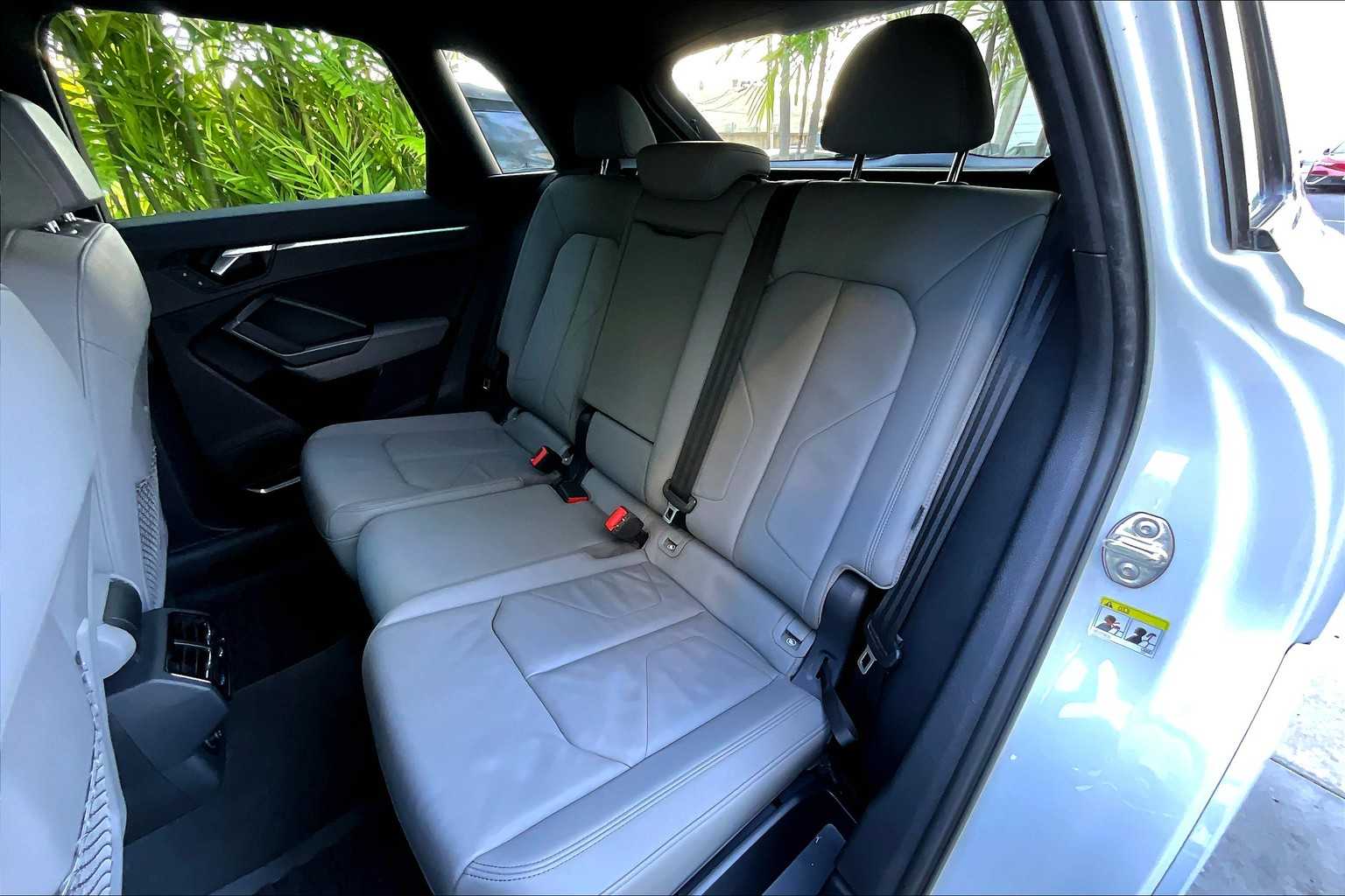 Thumbnail: 2021 Audi Q3 - 30