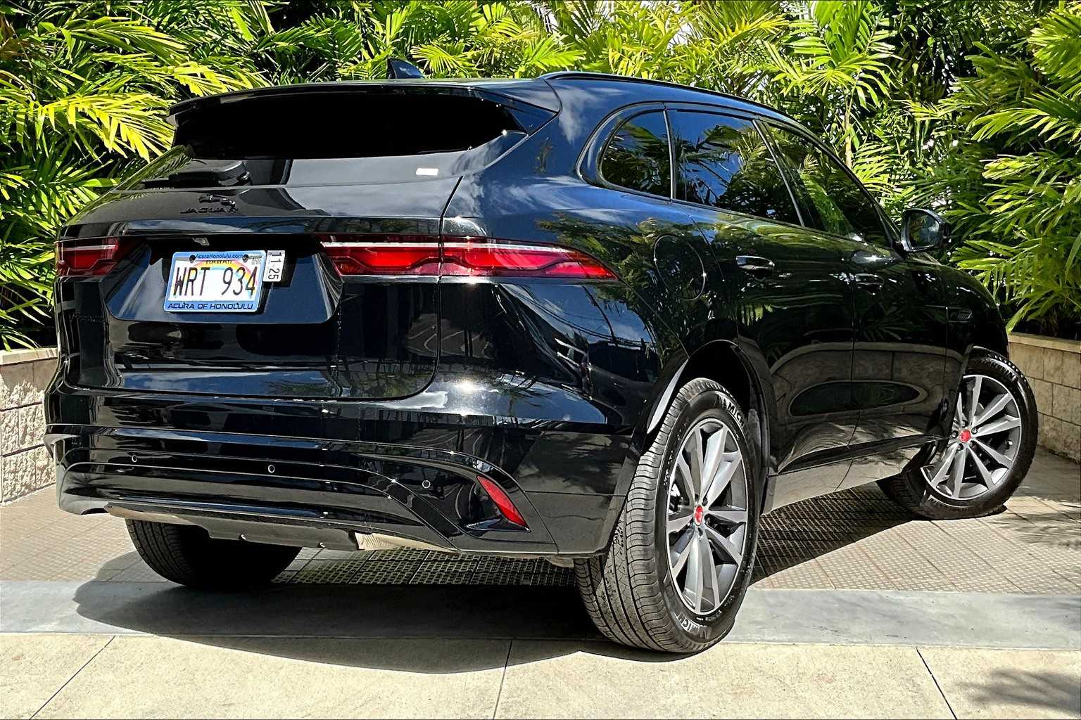 Thumbnail: 2022 Jaguar F-Pace - 15