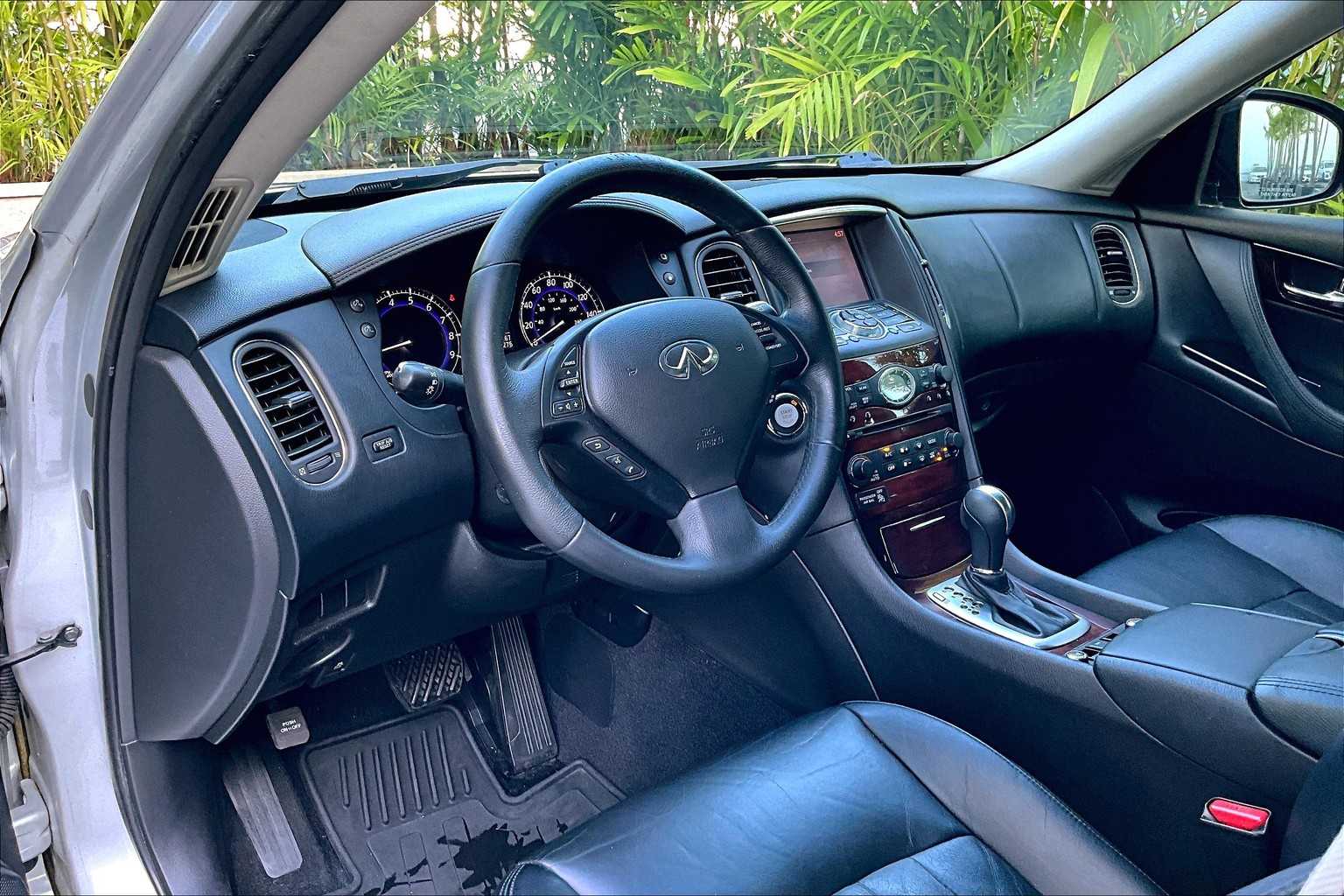 Thumbnail: 2014 INFINITI QX50 - 3