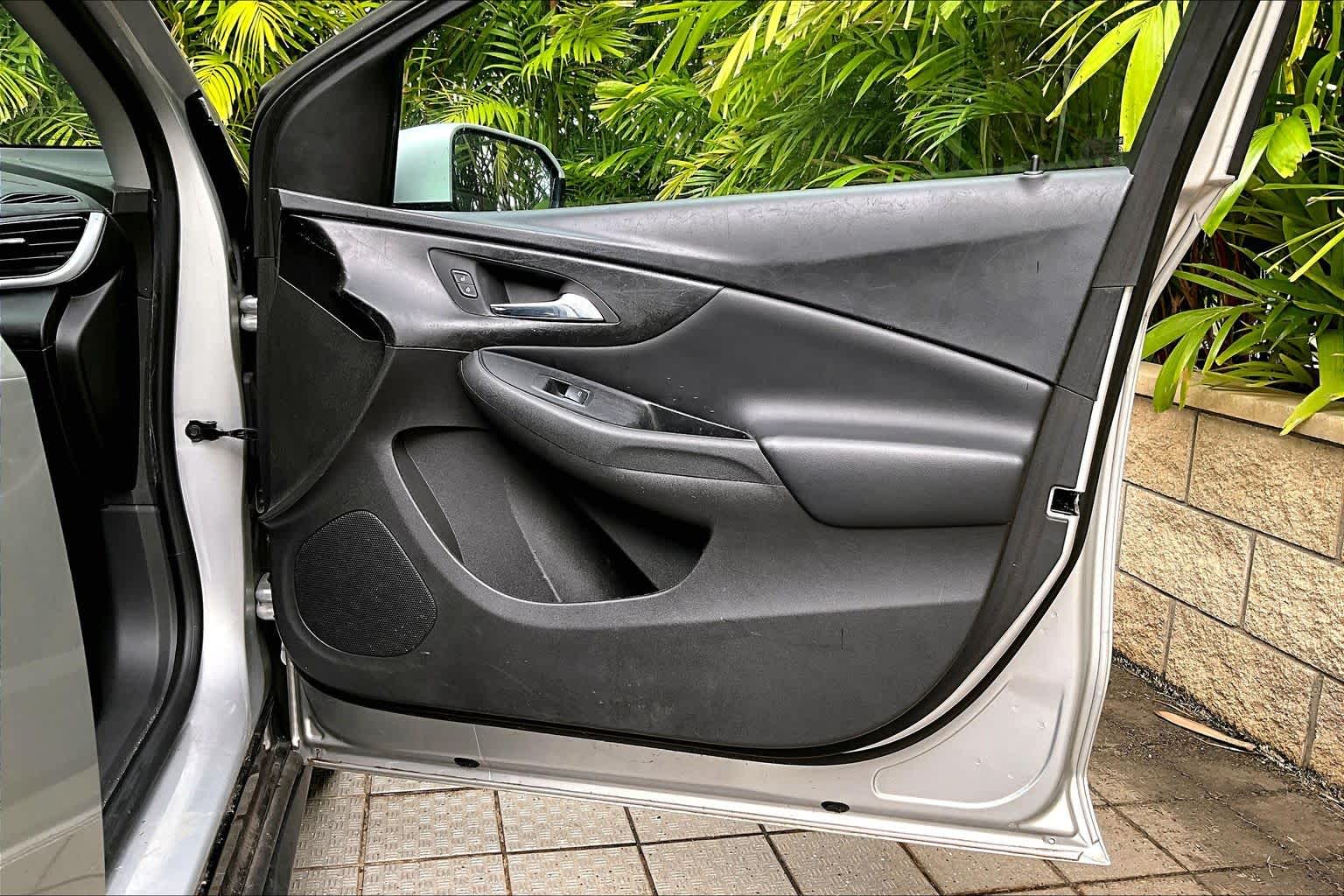 Thumbnail: 2017 Chevrolet Volt - 29