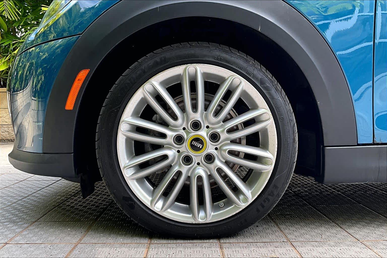 Thumbnail: 2024 MINI Cooper Hardtop - 9