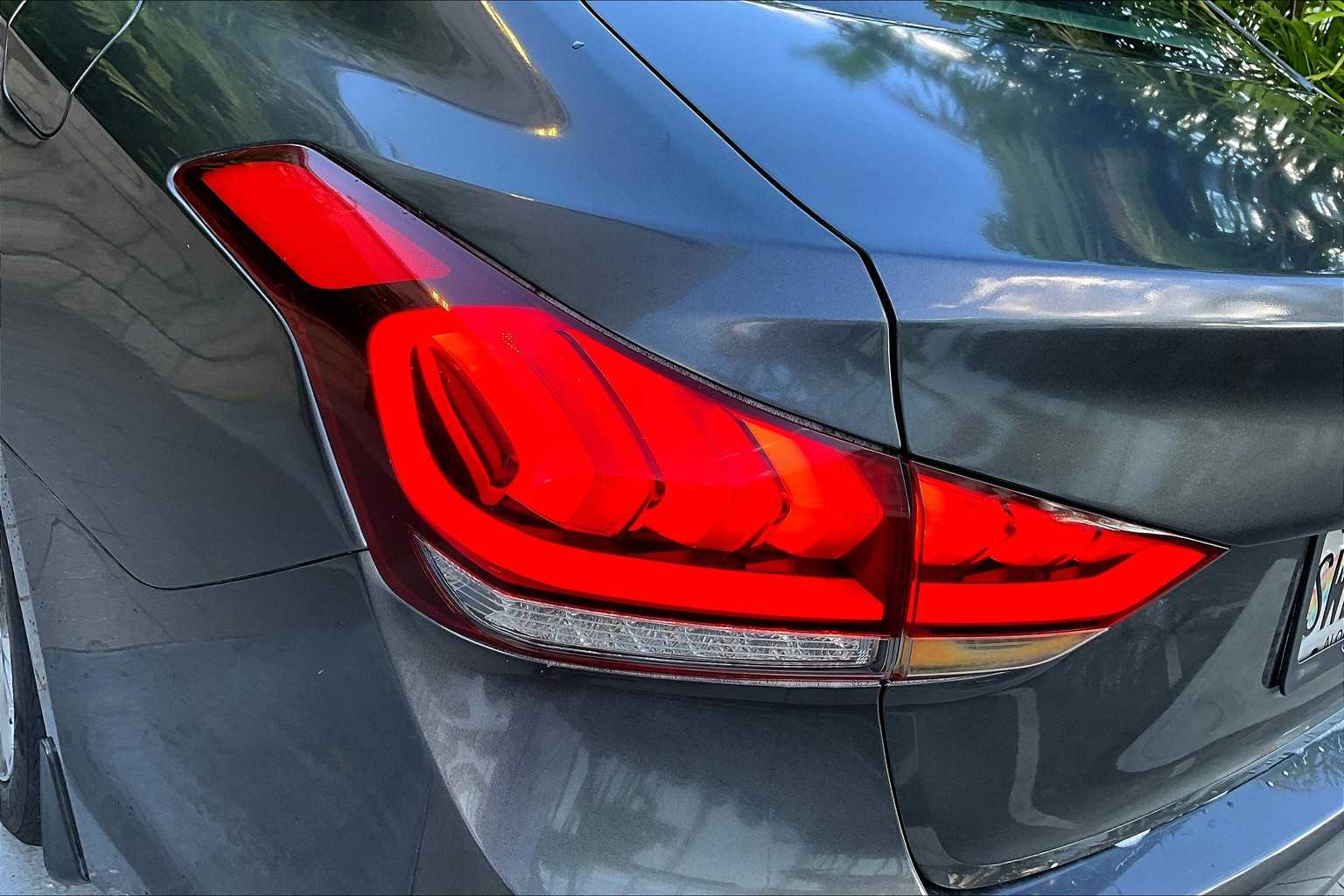 Thumbnail: 2016 Hyundai Genesis - 33