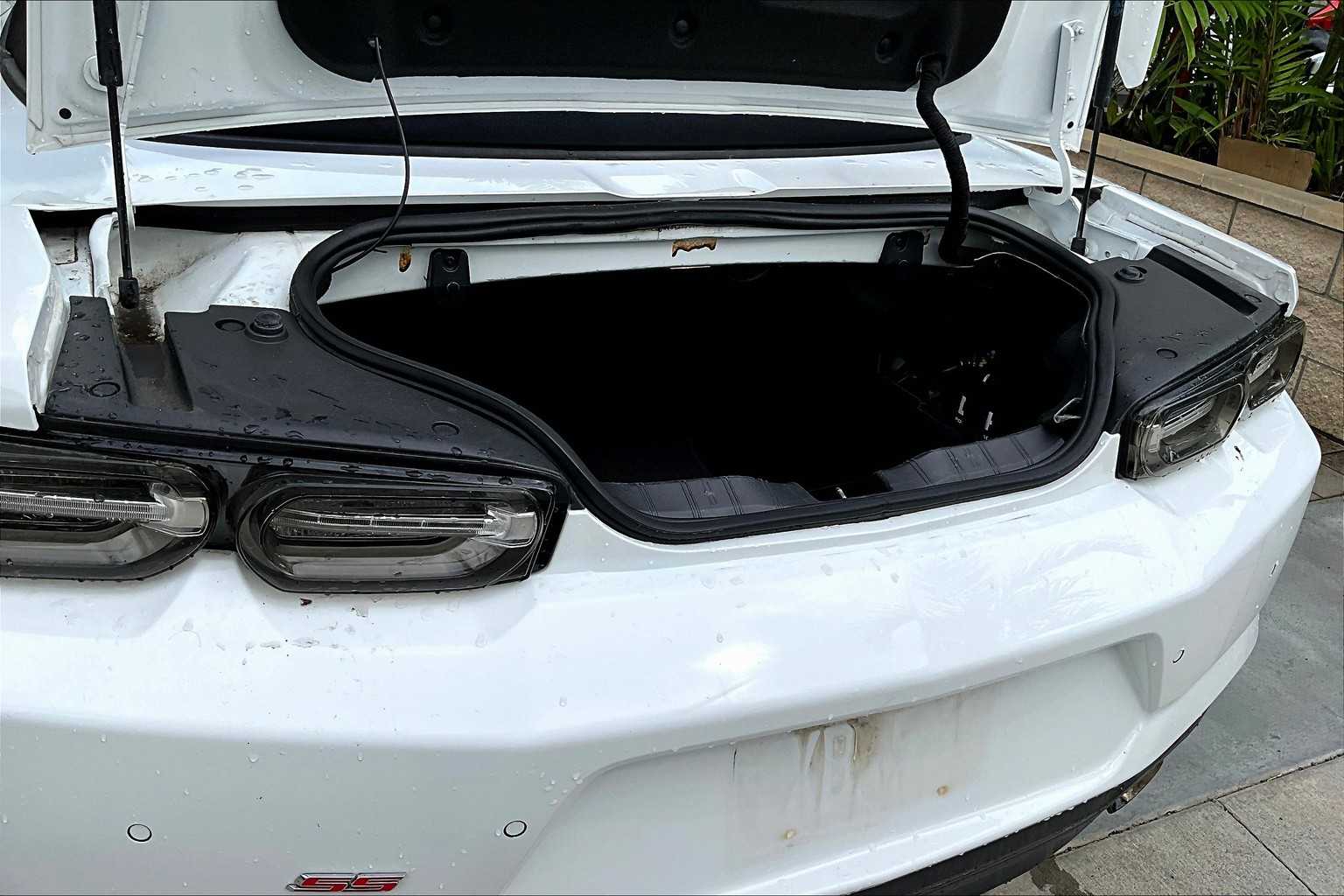 Thumbnail: 2020 Chevrolet Camaro - 18