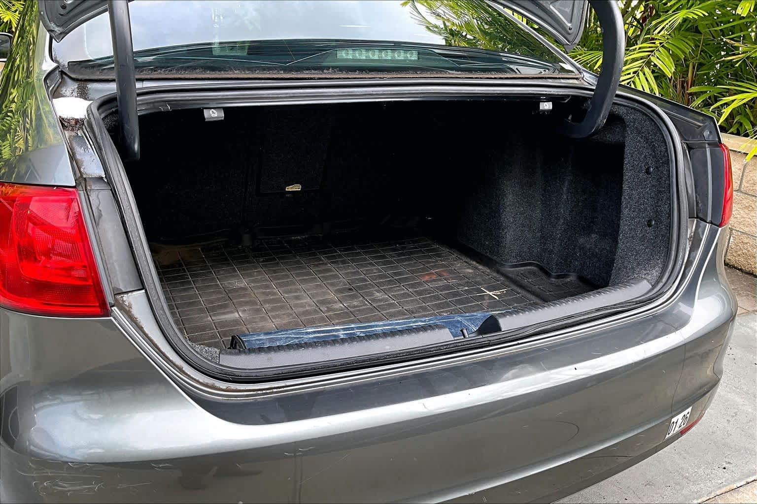 Thumbnail: 2013 Volkswagen Jetta - 19