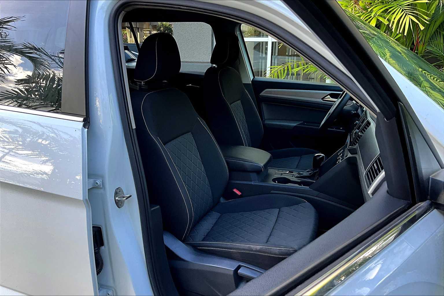 Thumbnail: 2021 Volkswagen Atlas - 14
