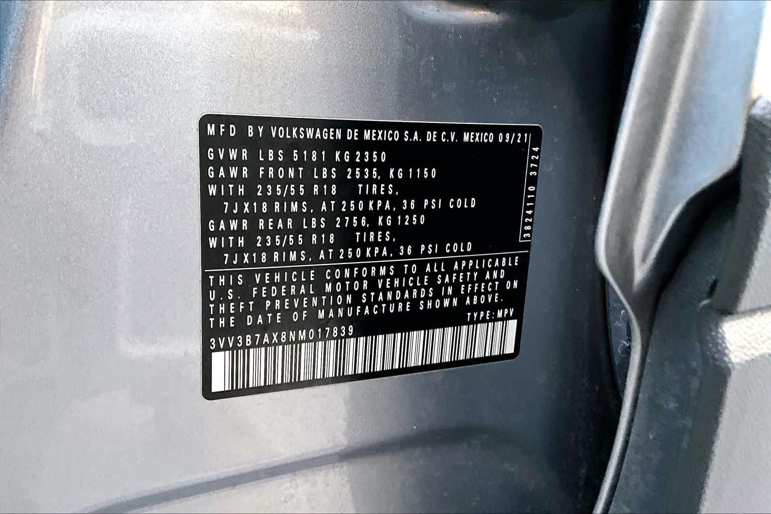 Thumbnail: 2022 Volkswagen Tiguan - 20