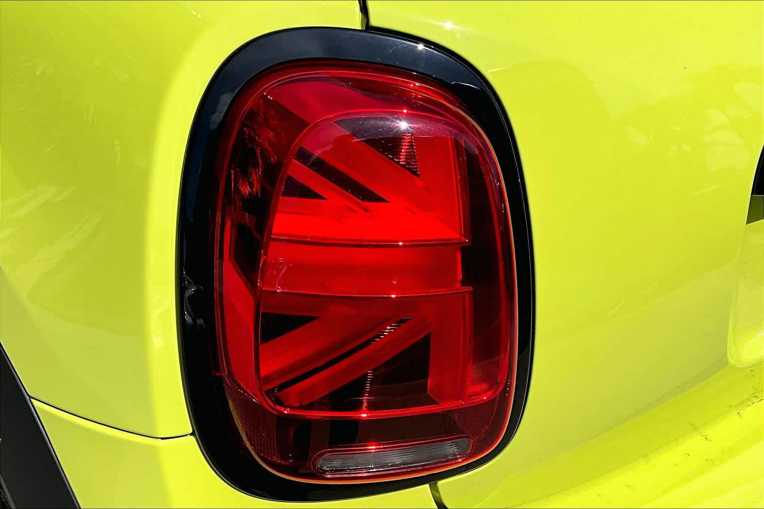 Thumbnail: 2024 MINI Cooper Hardtop - 32