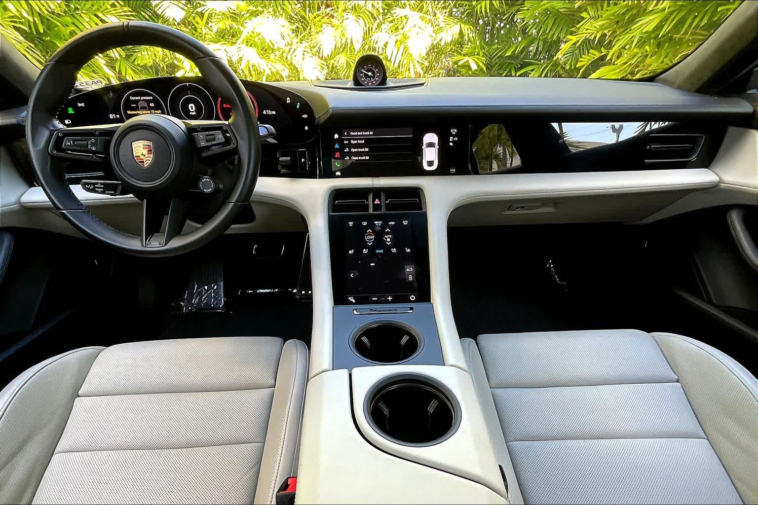 Thumbnail: 2020 Porsche Taycan - 11