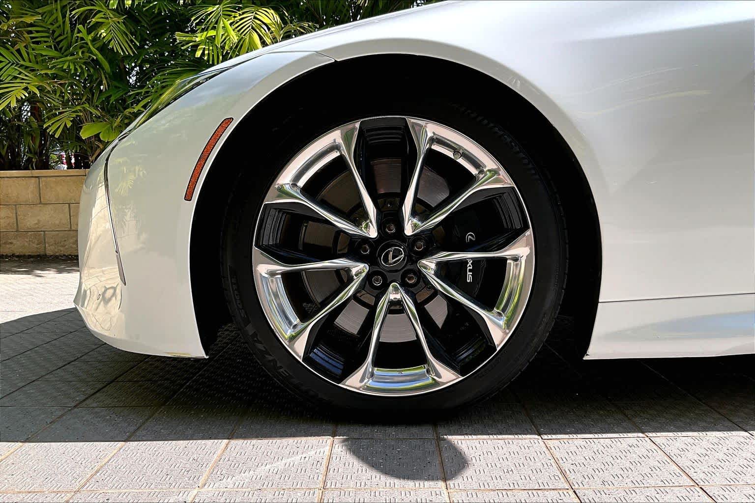 Thumbnail: 2023 Lexus LC - 9