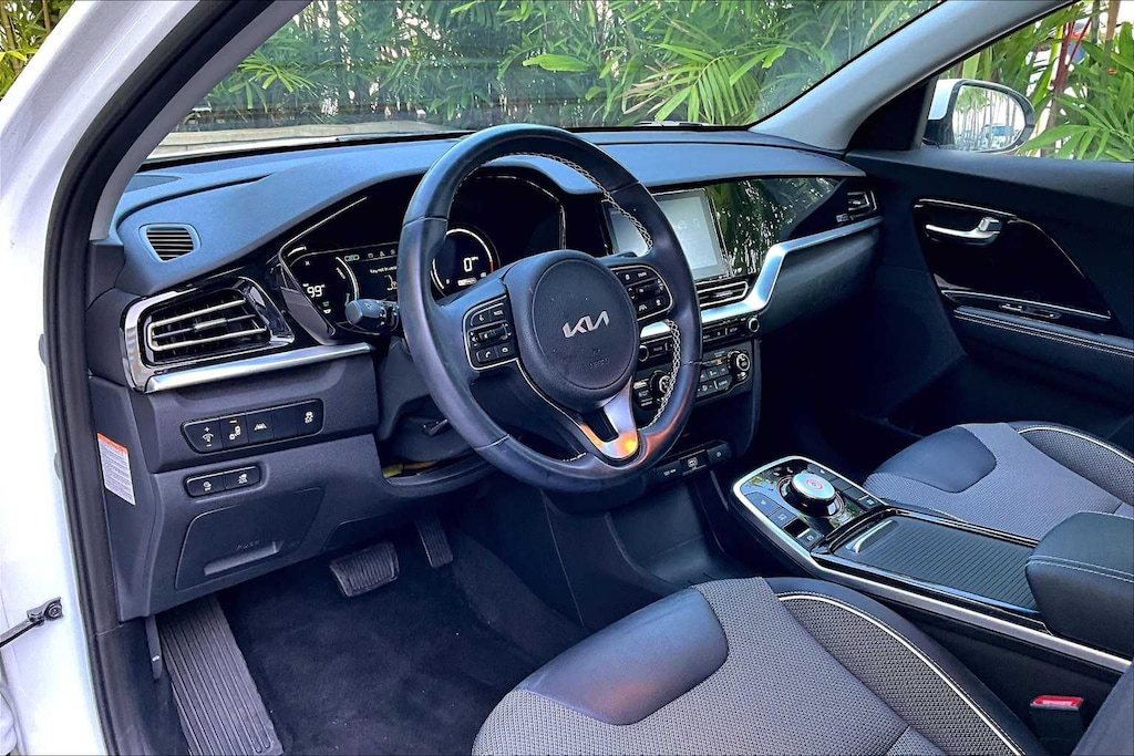 Used 2022 Kia Niro EV S SUV