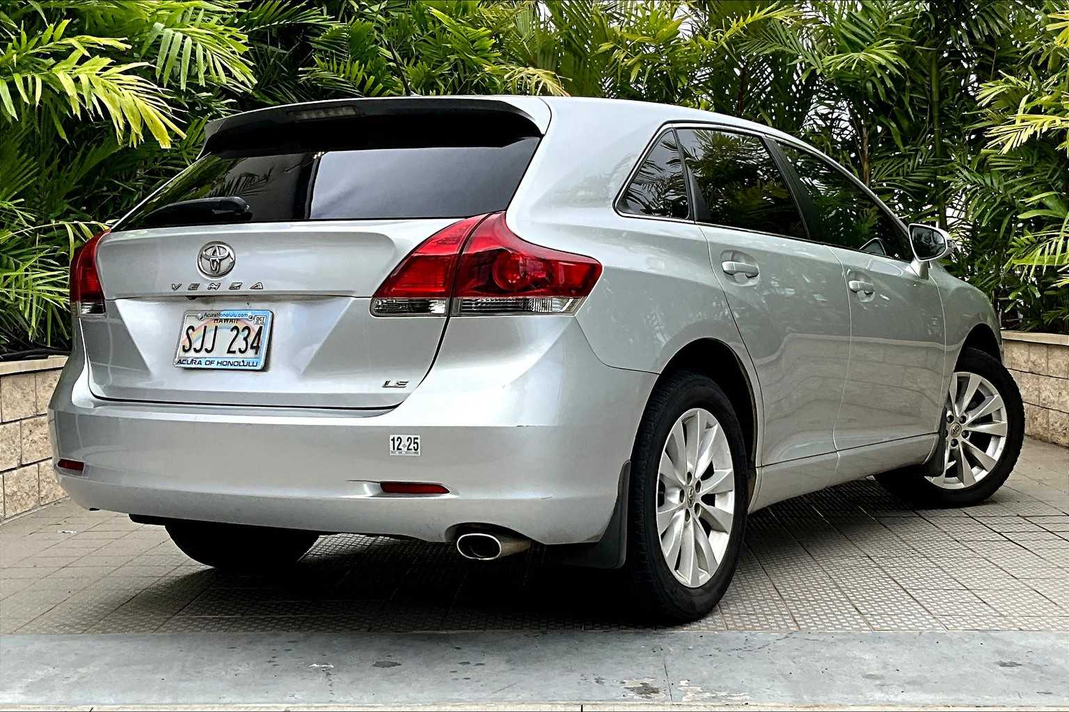 Thumbnail: 2014 Toyota Venza - 22
