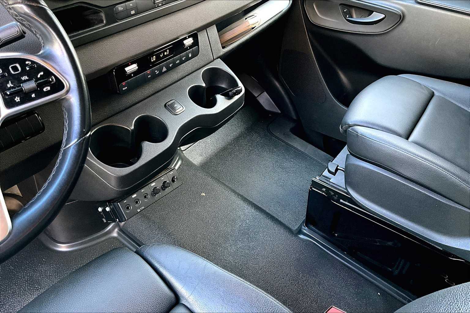 Thumbnail: 2022 Mercedes-Benz Sprinter - 17