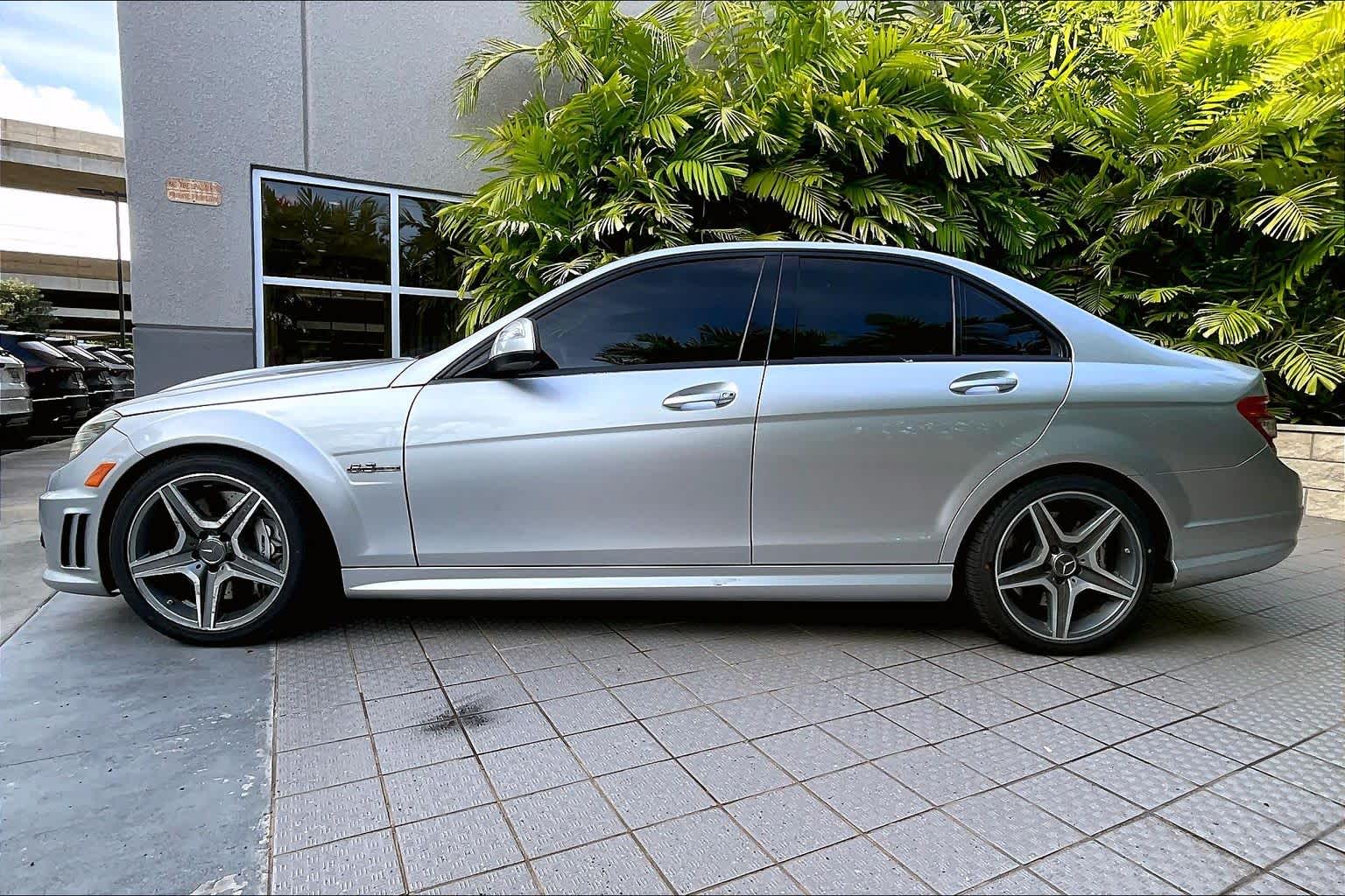 Thumbnail: 2009 Mercedes-Benz C-Class - 4