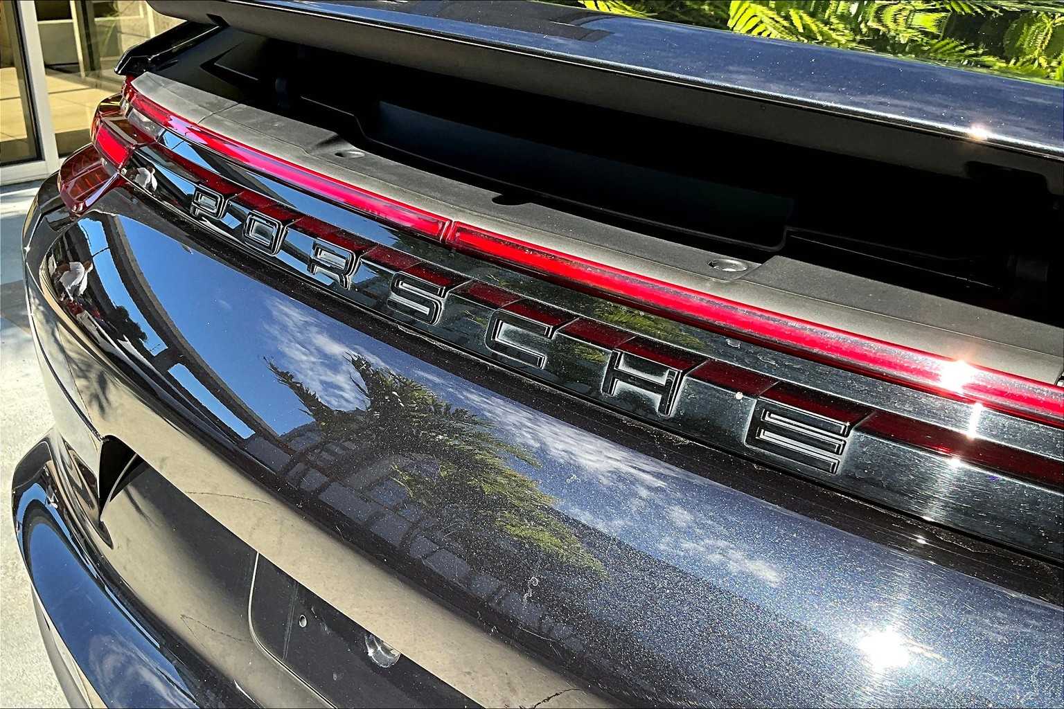 Thumbnail: 2020 Porsche Panamera - 8