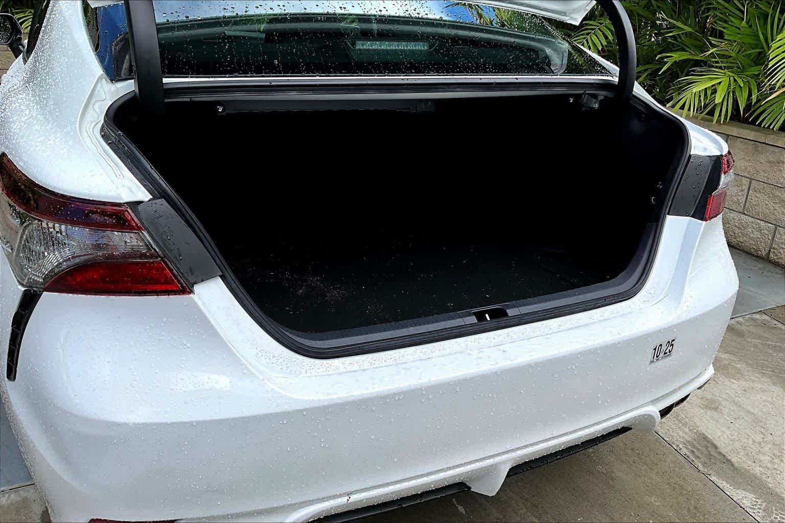 Thumbnail: 2022 Toyota Camry - 19