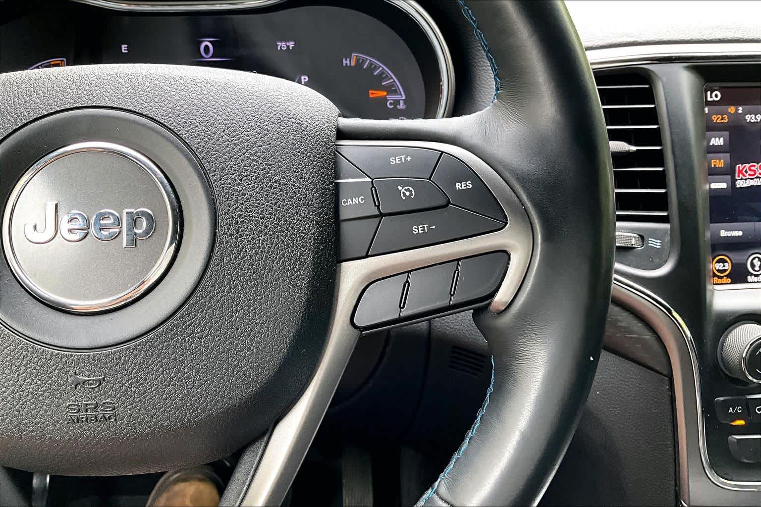 Thumbnail: 2018 Jeep Grand Cherokee - 26