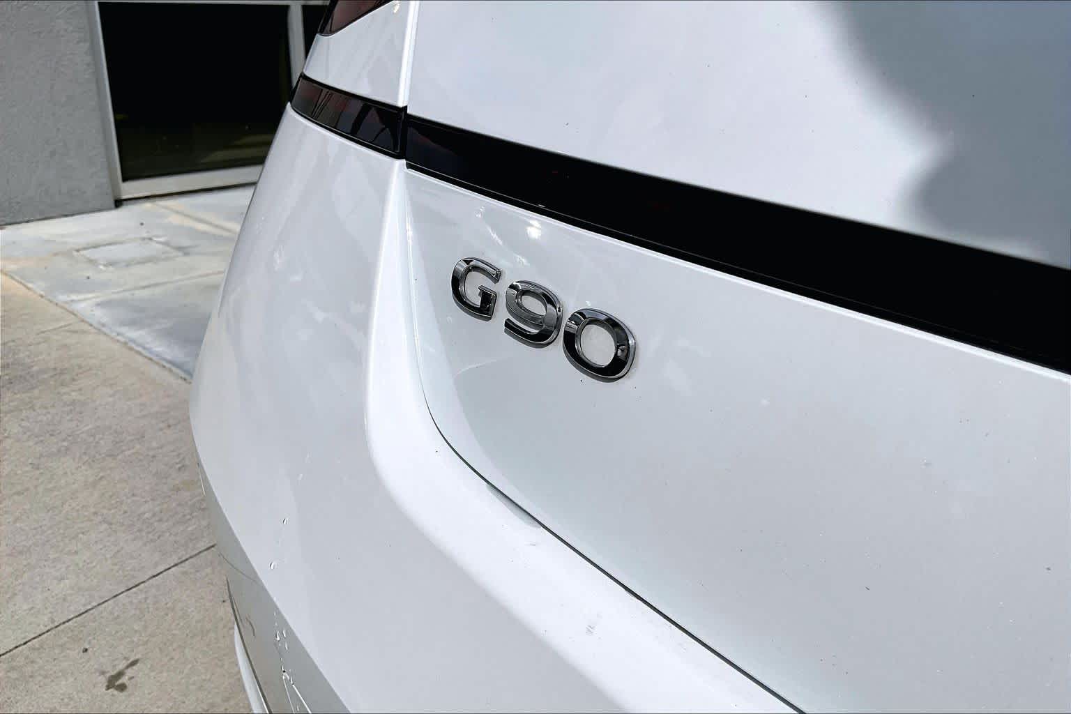 Thumbnail: 2023 Genesis G90 - 8