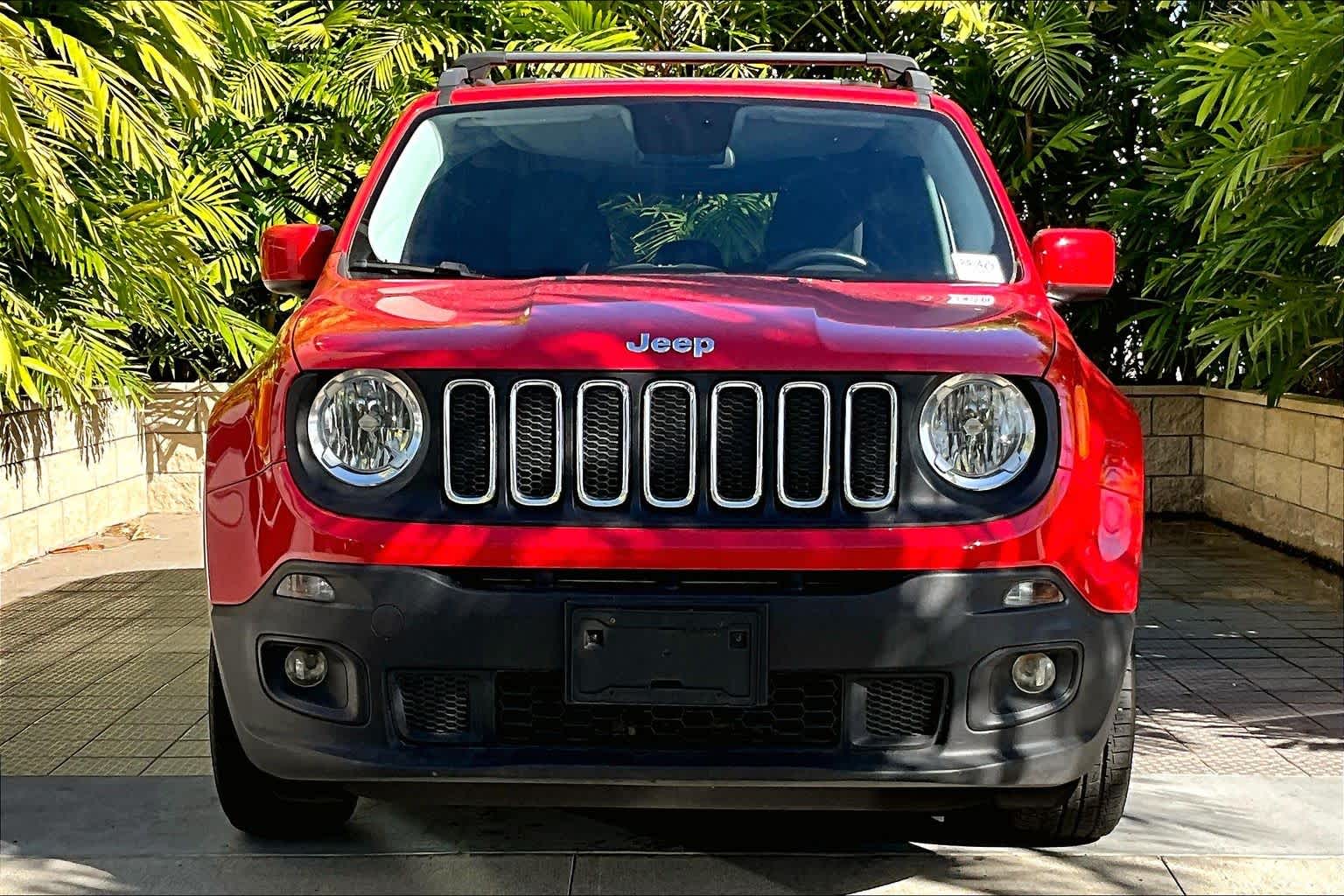 Thumbnail: 2015 Jeep Renegade - 7