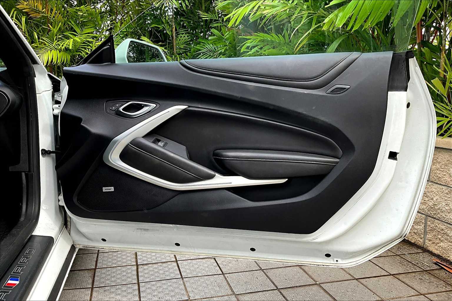 Thumbnail: 2020 Chevrolet Camaro - 28