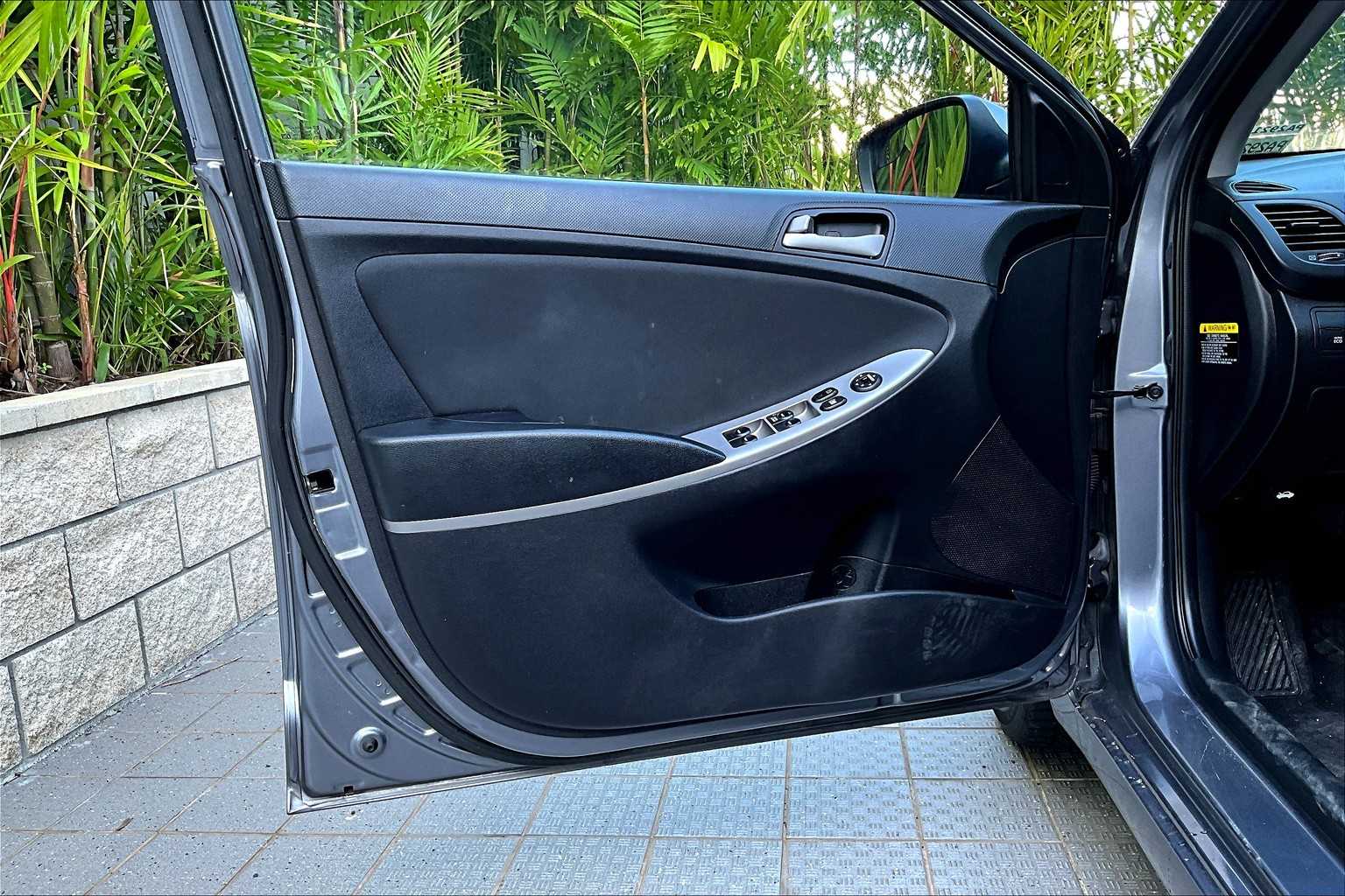 Thumbnail: 2016 Hyundai Accent - 26