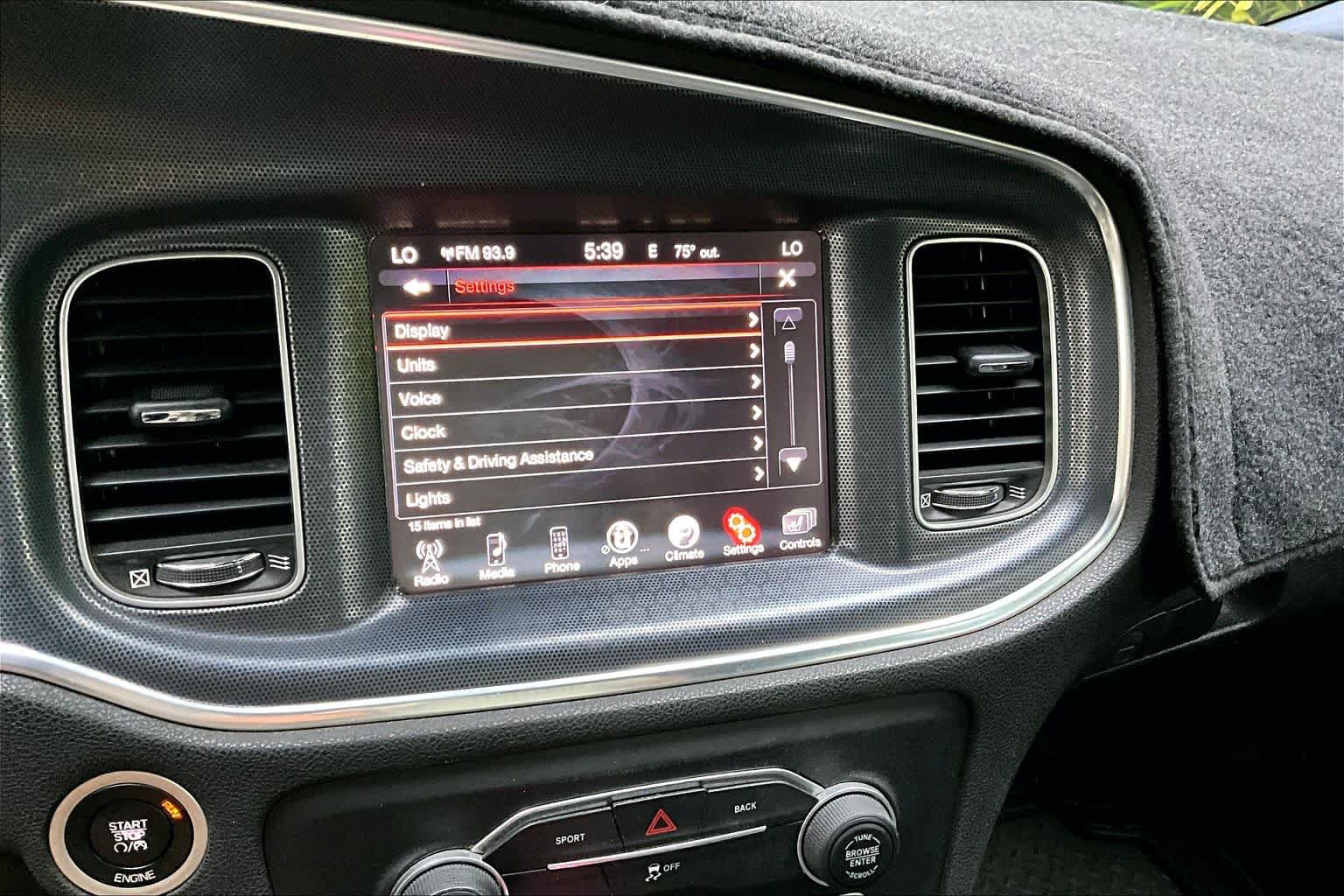 Thumbnail: 2016 Dodge Charger - 27