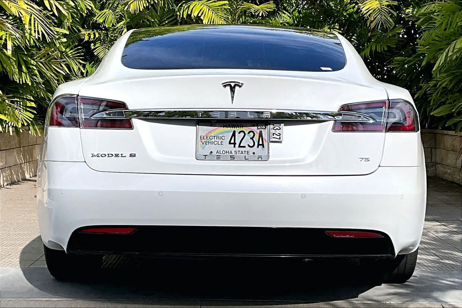 Thumbnail: 2017 Tesla Model S - 6