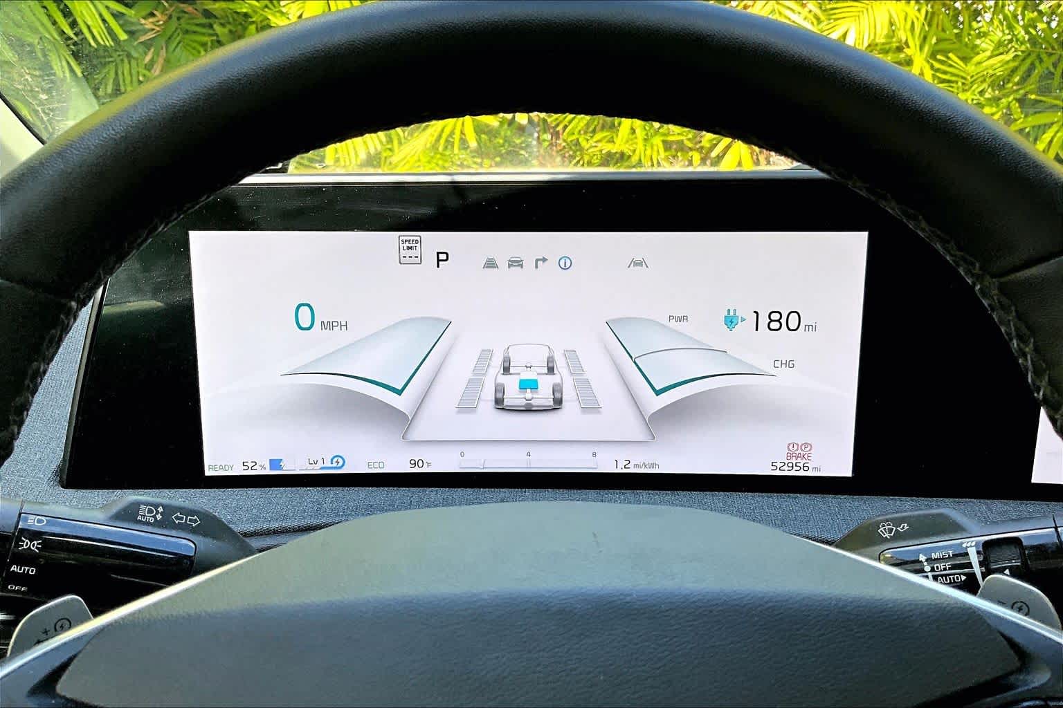 Thumbnail: 2022 Kia EV6 - 18