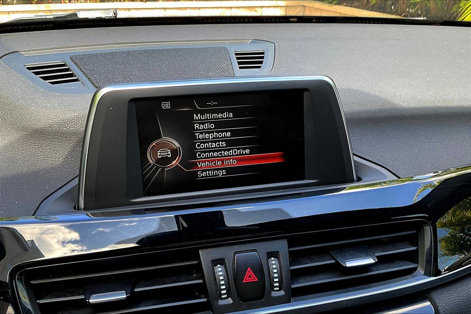 Thumbnail: 2016 BMW X1 - 27