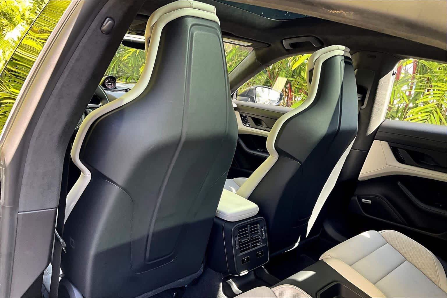 Thumbnail: 2020 Porsche Taycan - 13