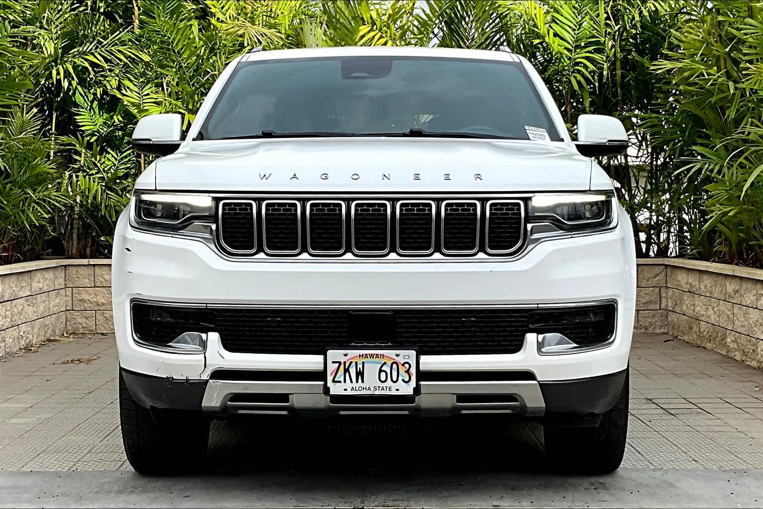 Thumbnail: 2022 Jeep Wagoneer - 6