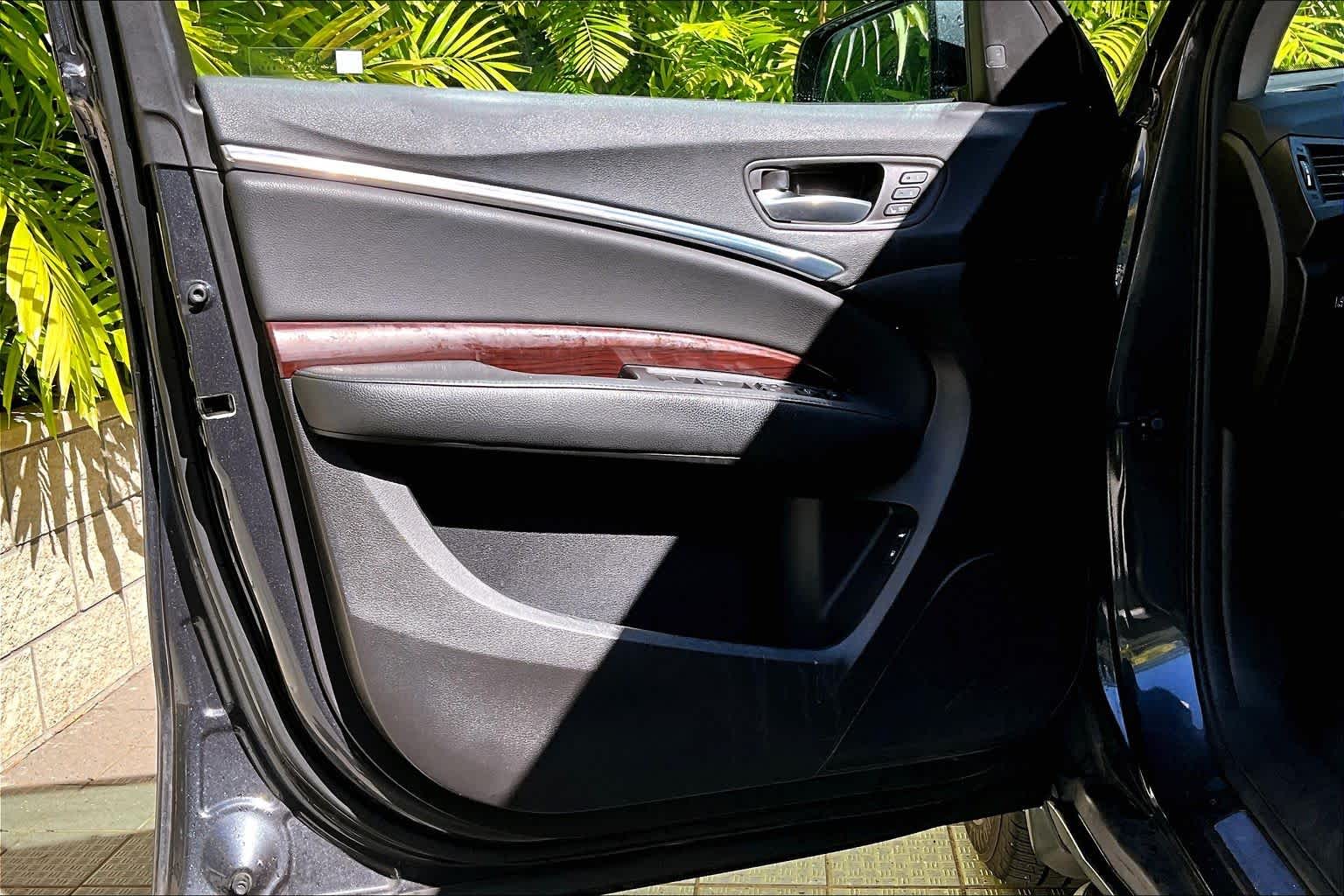 Thumbnail: 2016 Acura MDX - 28