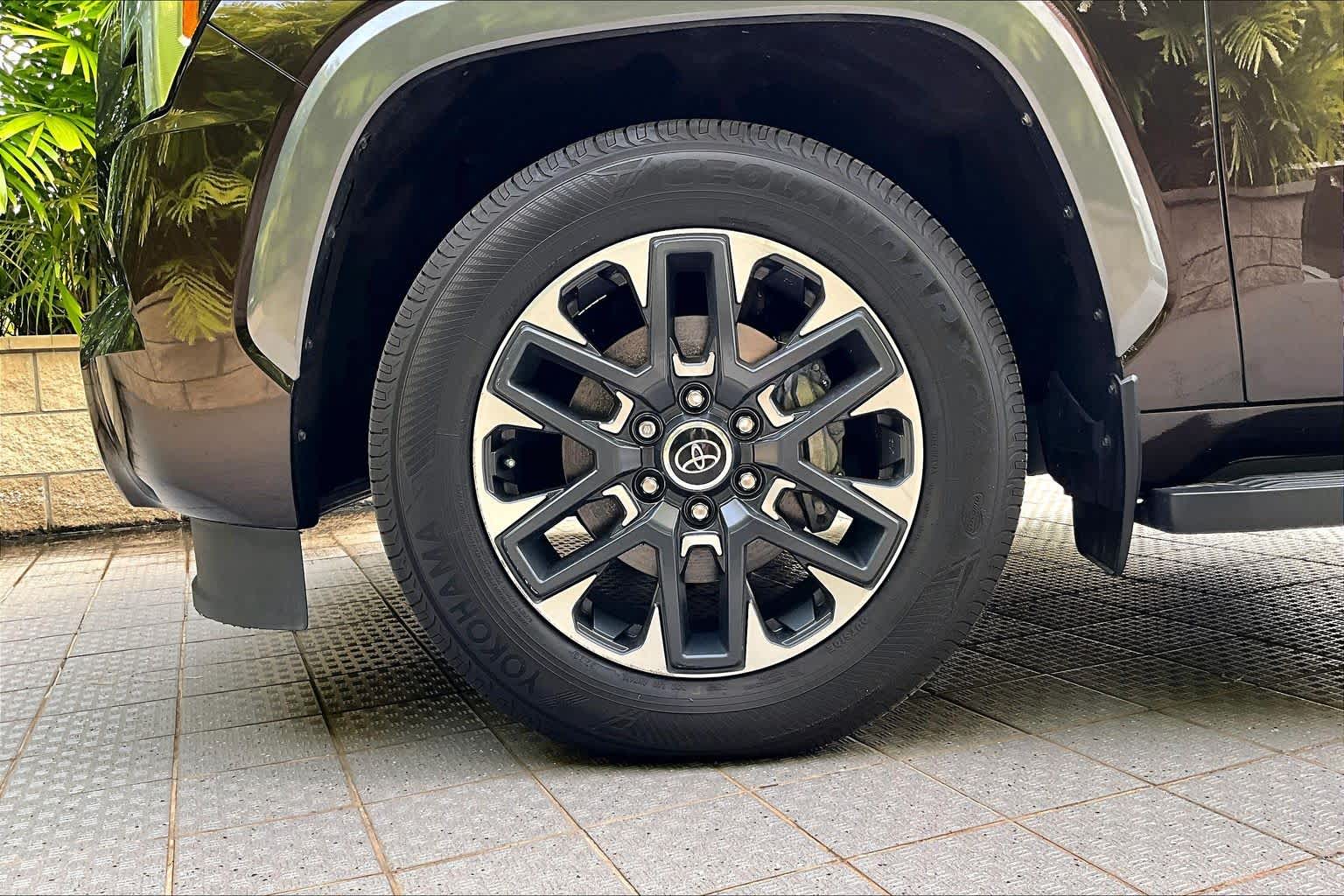 Thumbnail: 2024 Toyota Sequoia - 9