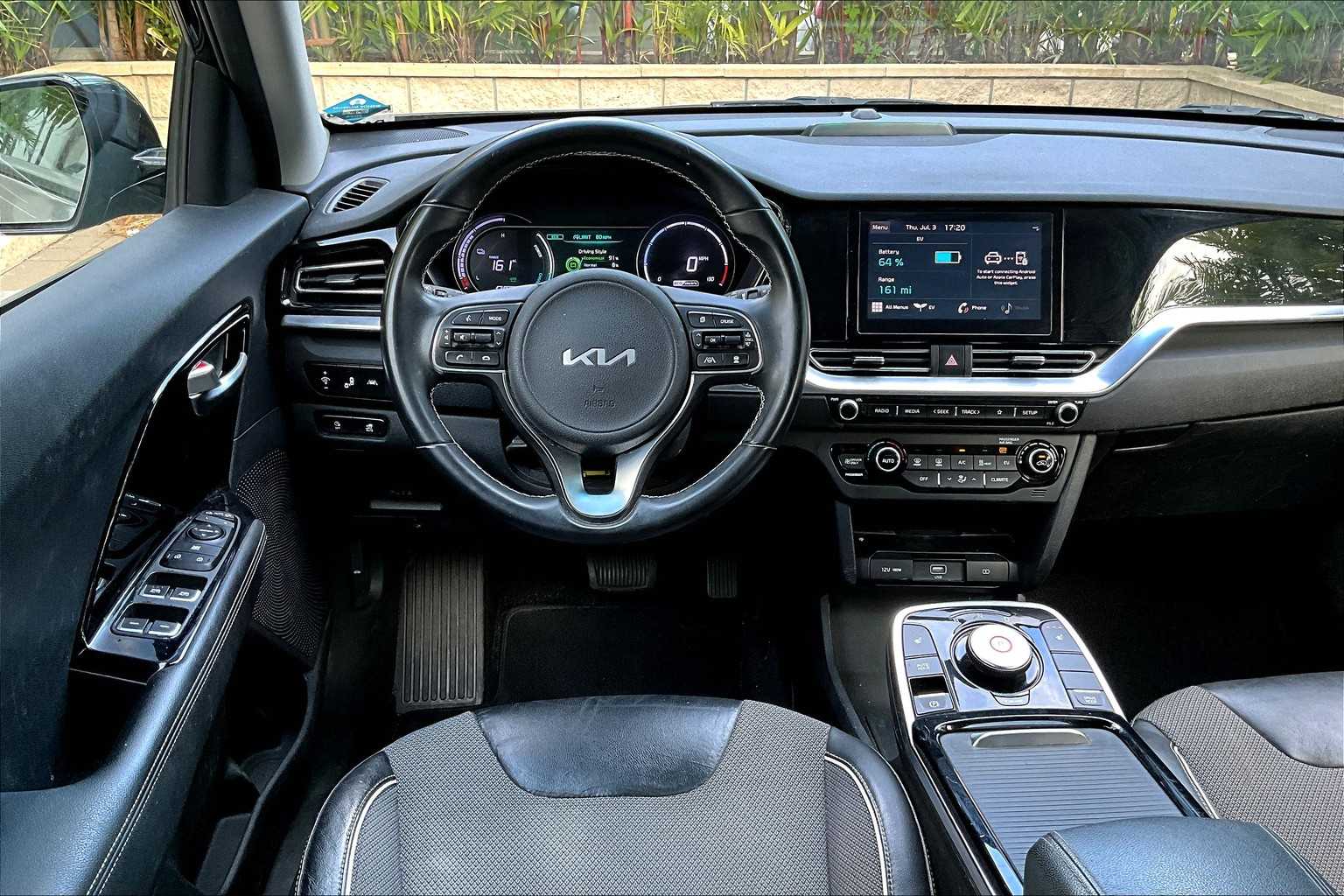 Thumbnail: 2022 Kia Niro - 14