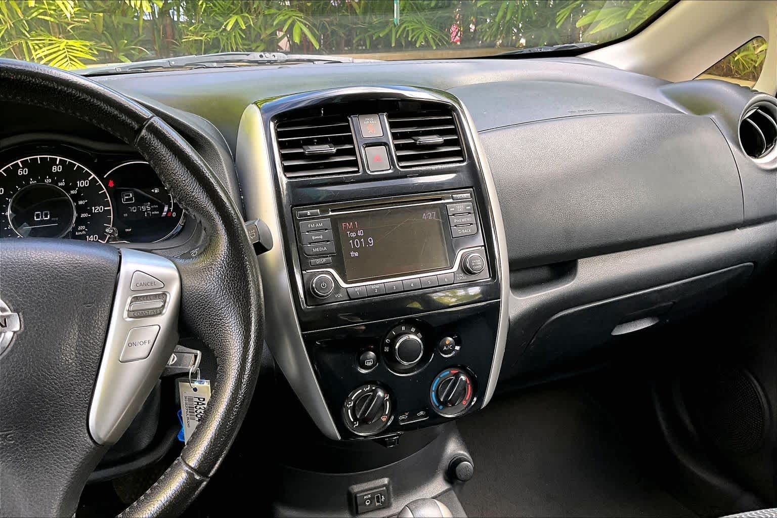 Thumbnail: 2018 Nissan Versa Note - 16