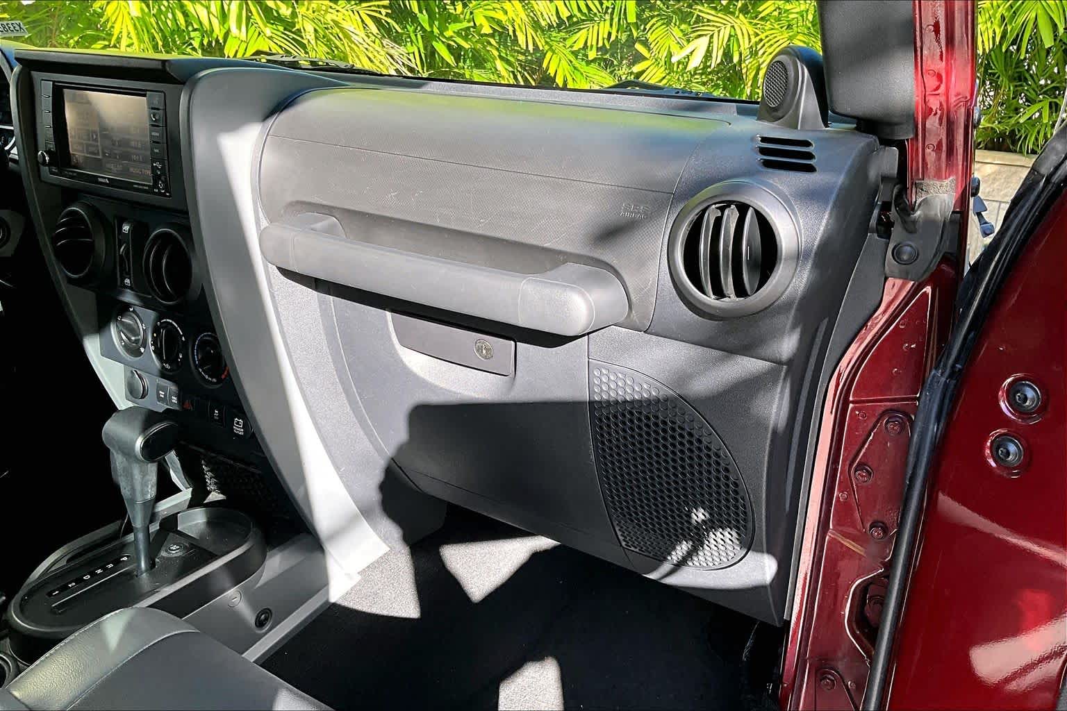 Thumbnail: 2010 Jeep Wrangler - 24