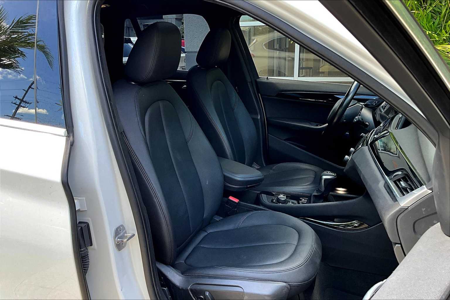 Thumbnail: 2016 BMW X1 - 14