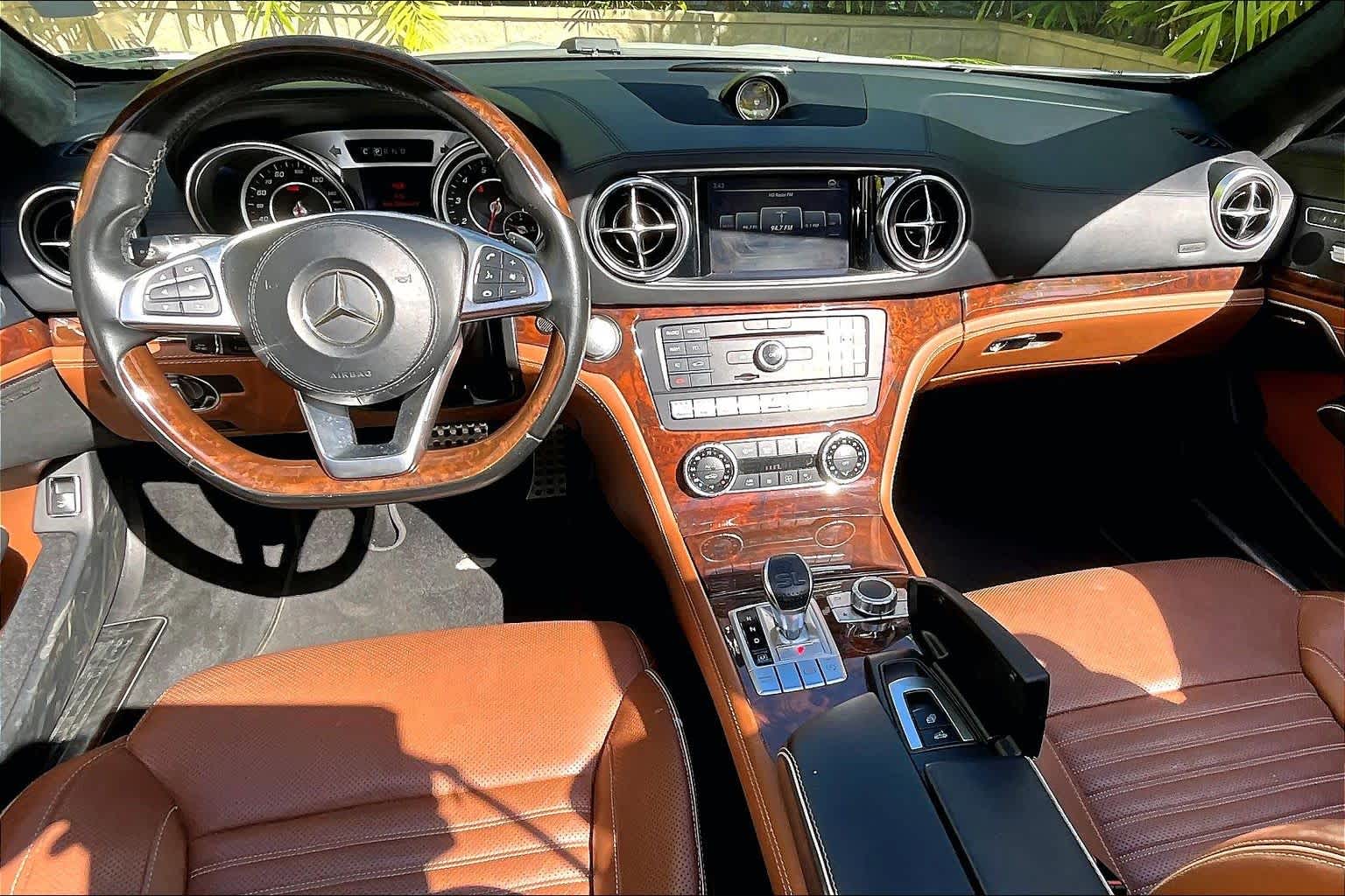 Thumbnail: 2017 Mercedes-Benz SL-Class - 11