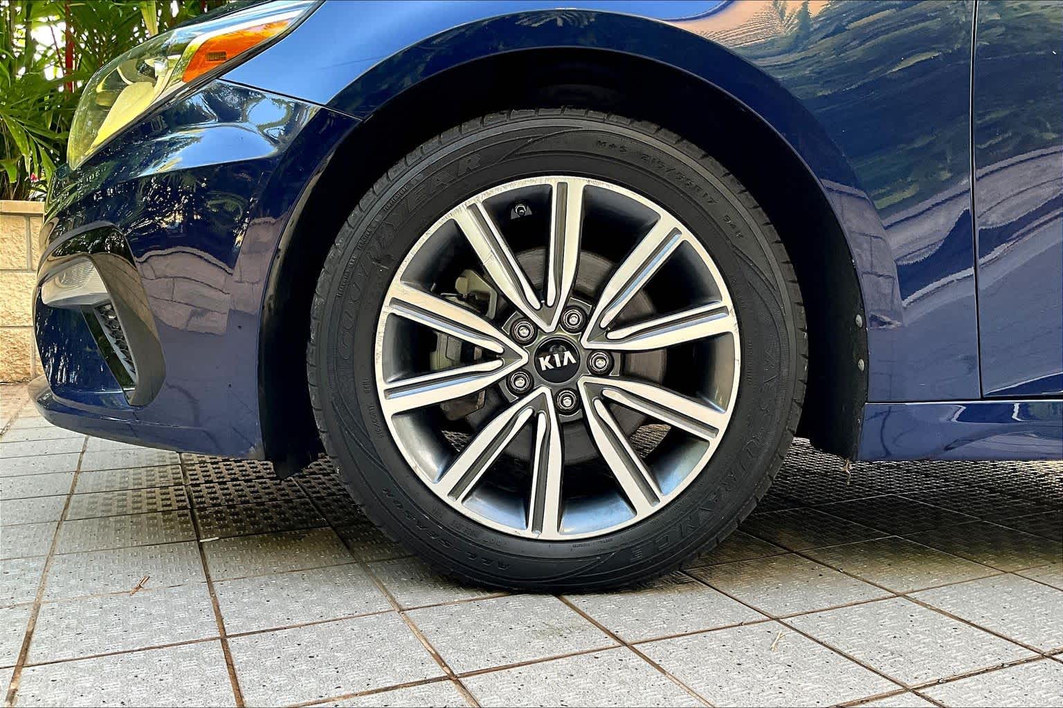 Thumbnail: 2019 Kia Optima - 9