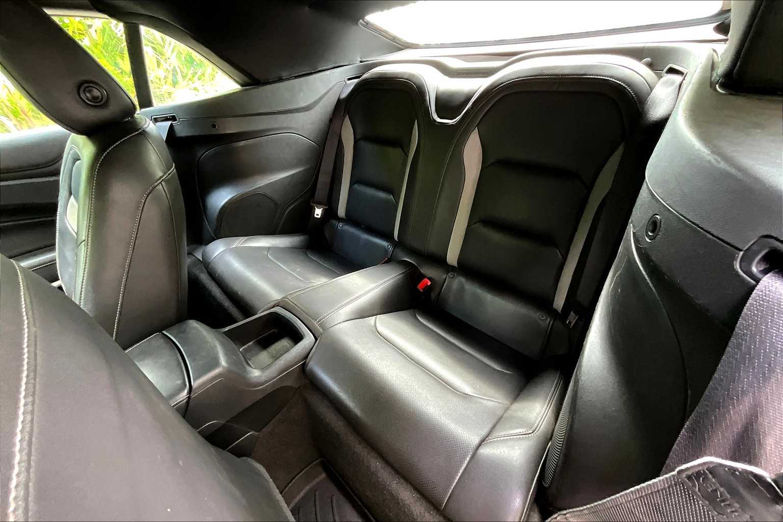 Thumbnail: 2020 Chevrolet Camaro - 29