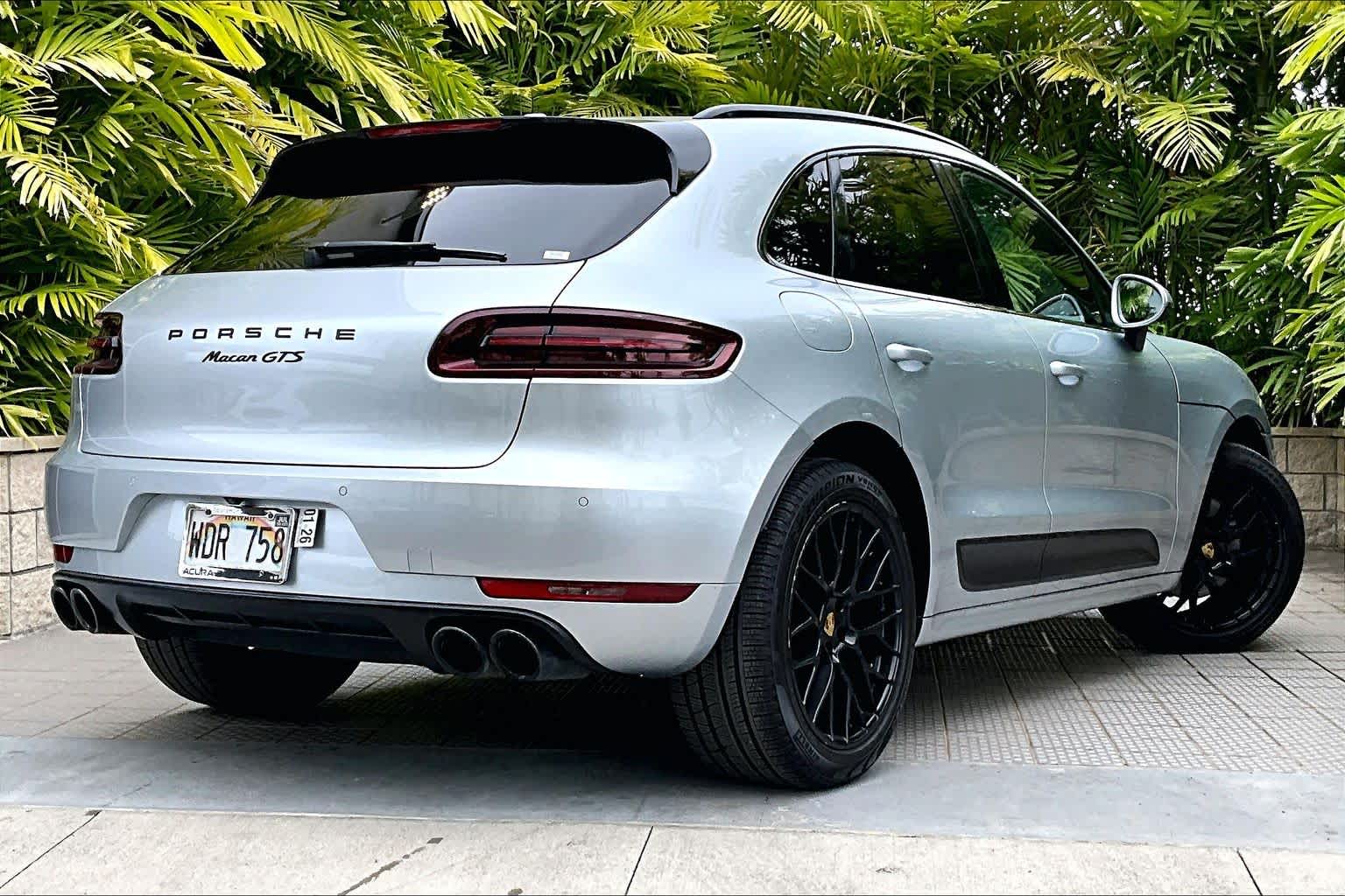 Thumbnail: 2017 Porsche Macan - 23