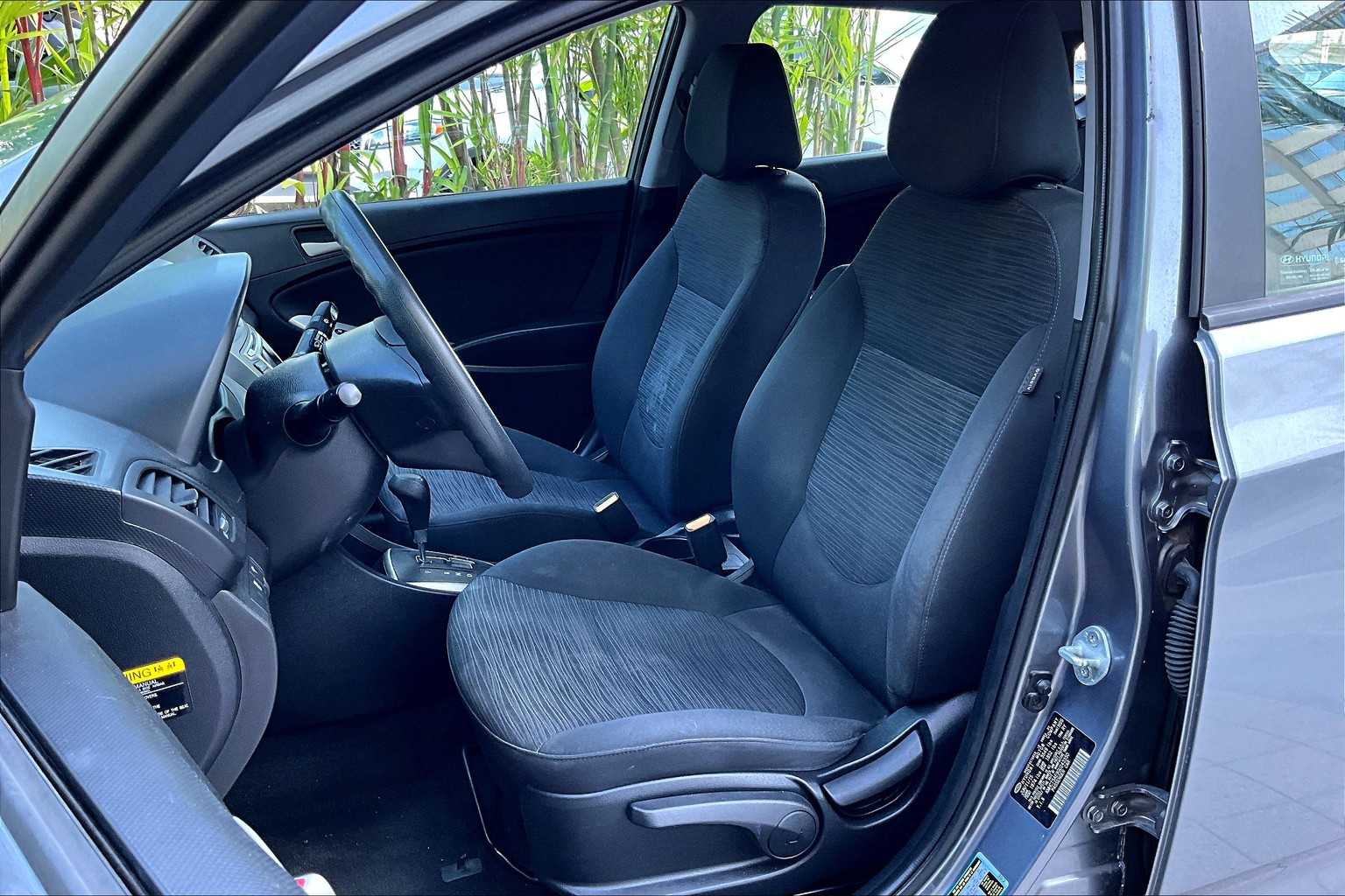 Thumbnail: 2016 Hyundai Accent - 11