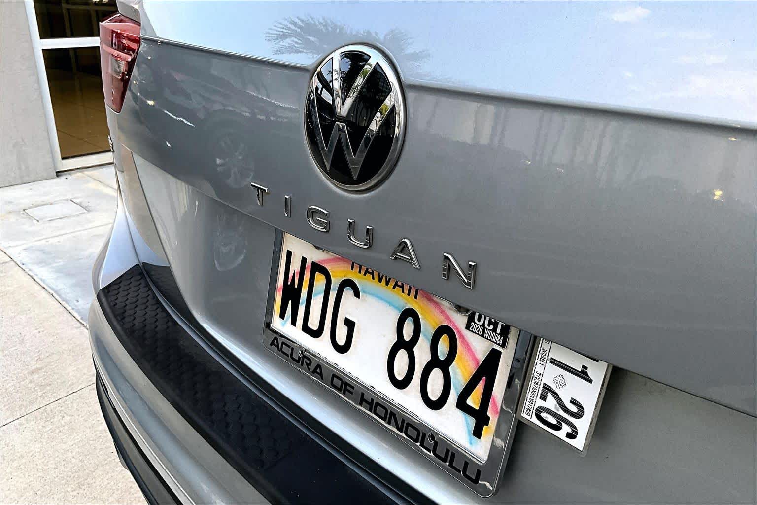 Thumbnail: 2022 Volkswagen Tiguan - 7