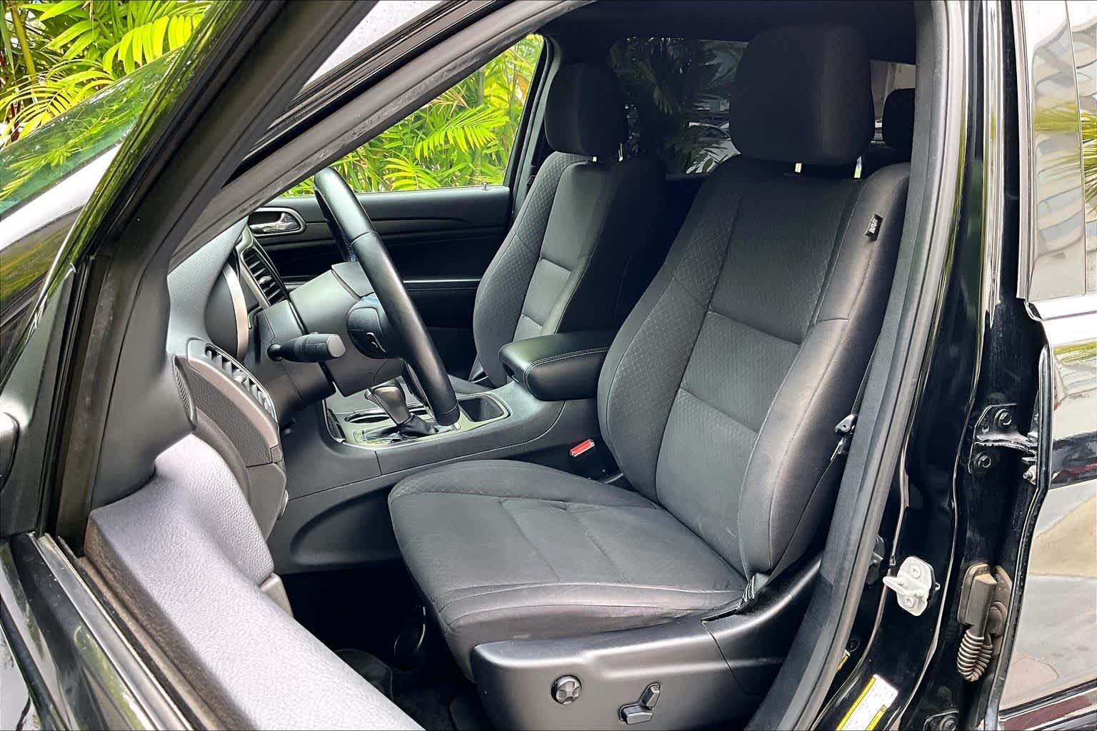 Thumbnail: 2018 Jeep Grand Cherokee - 12